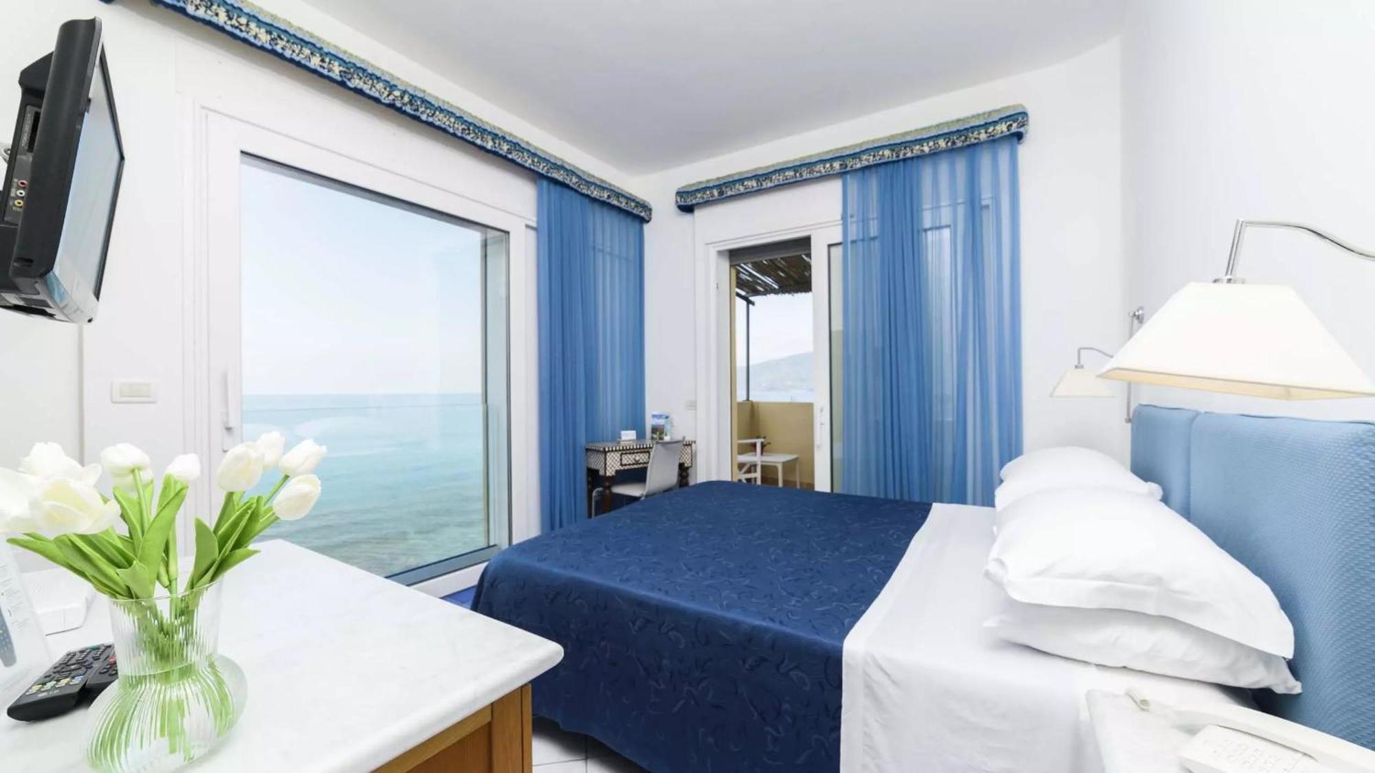 Grand Hotel San Pietro ปาลีนูโร ภายนอก รูปภาพ